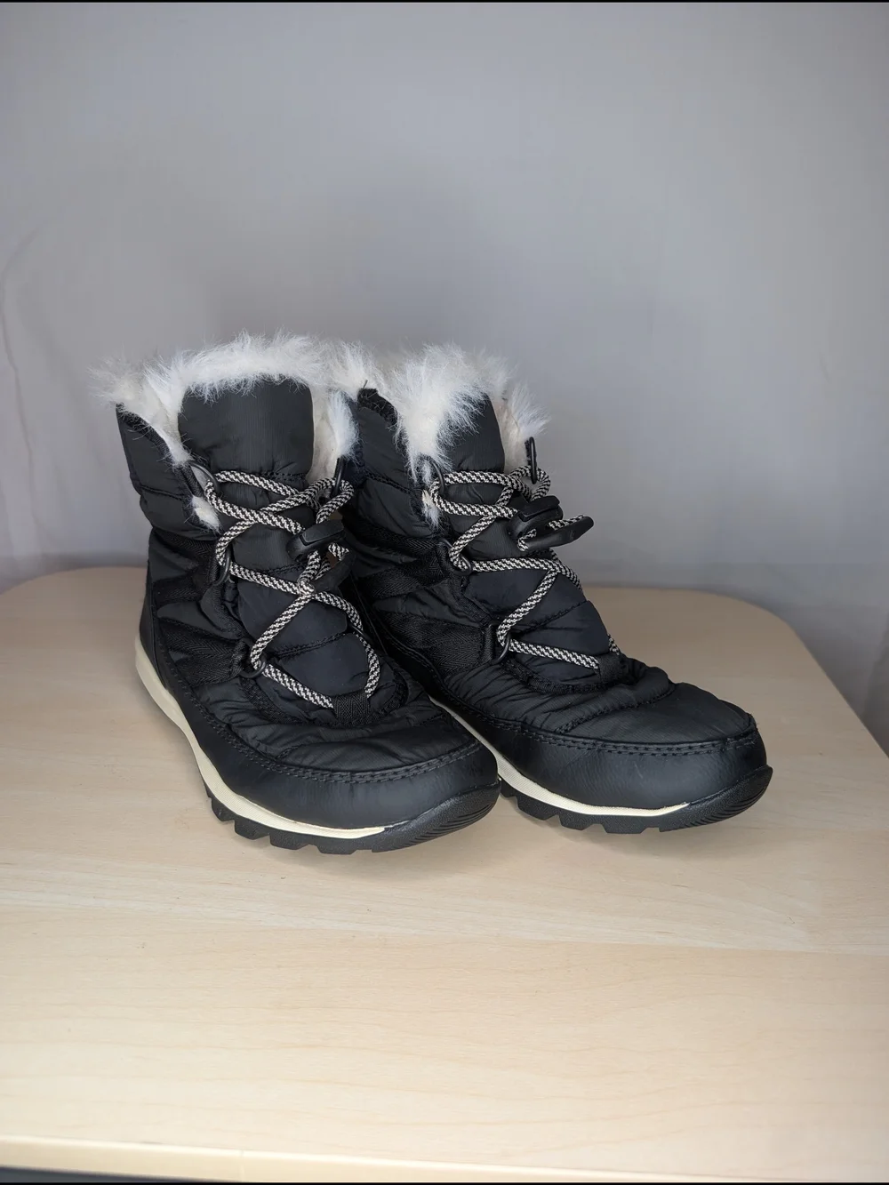 Sorel Girl Whitney Boot Size 4 Black Nylon Quilted Lace Up Bootie Waterproof